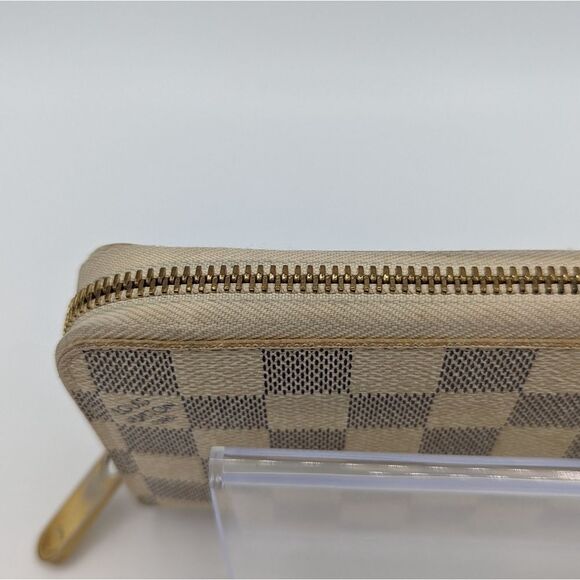 Louis Vuitton Damier Azur Zippy Wallet - Picture 6 of 15